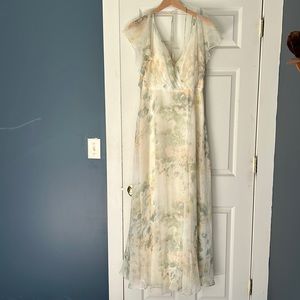 Jenny Yoo floral dress size six worn once needs to be dry cleaned.